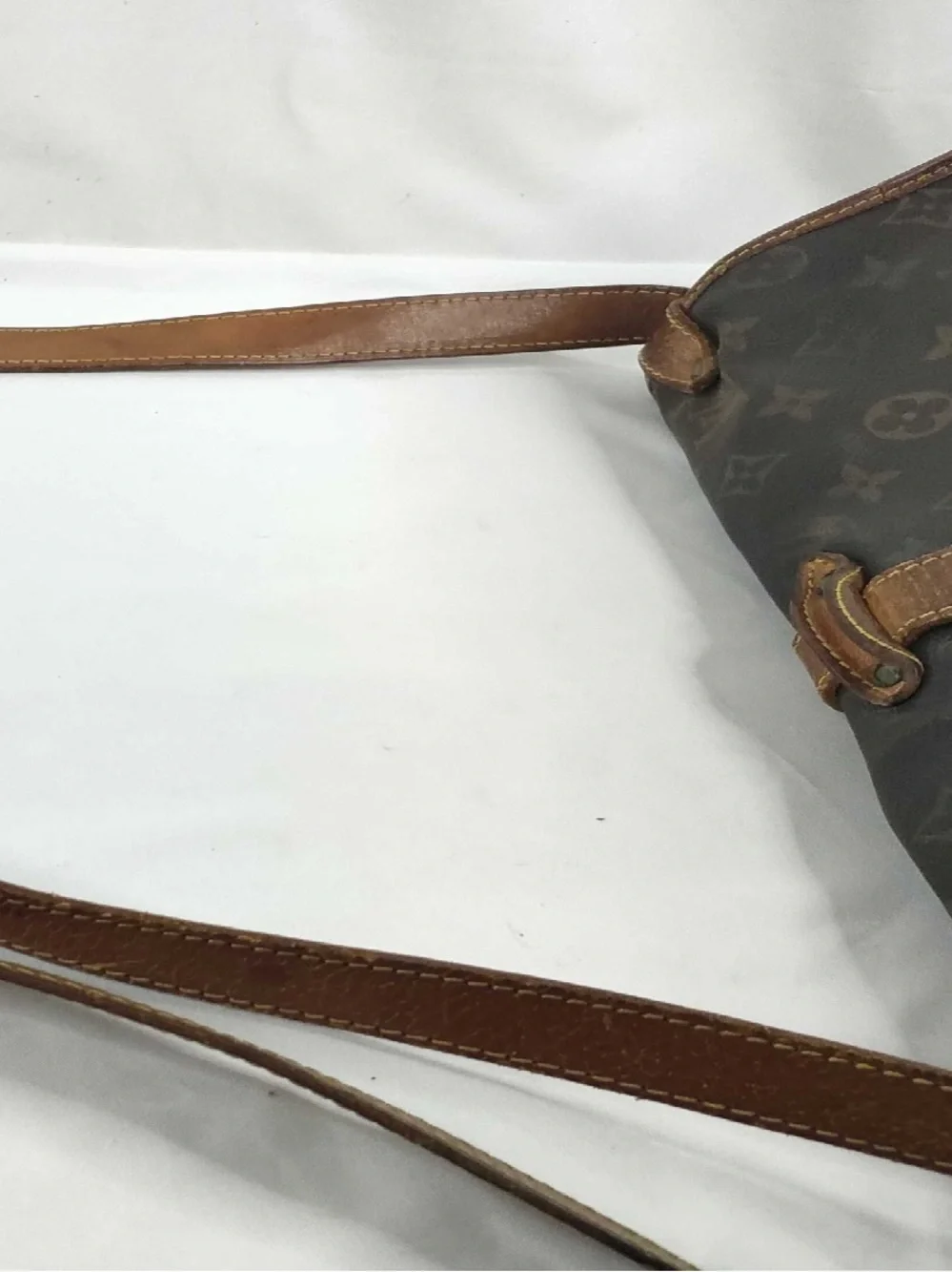 Large Saumur 35 LV Monogram Crossbody Messenger Bag in Brown and Tan